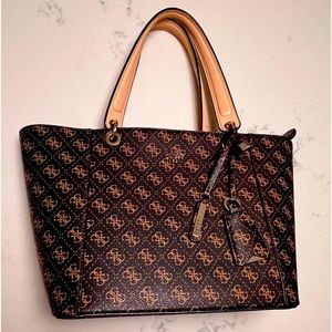 Guess Kamryn tote